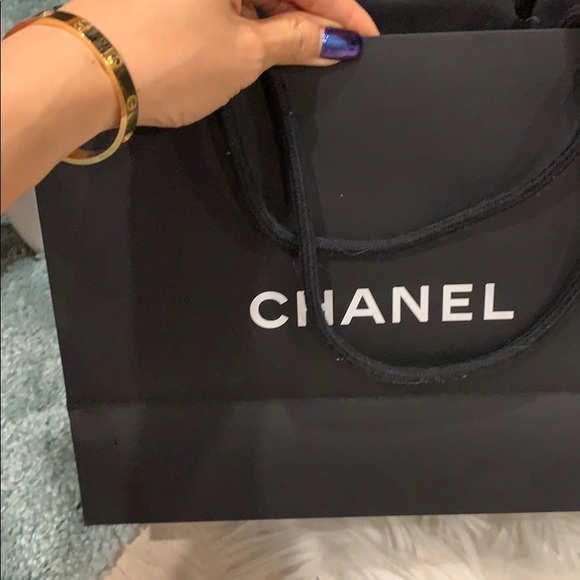 Chanel paper bag 11,5”x9,5”x5” - Picture 2 of 2